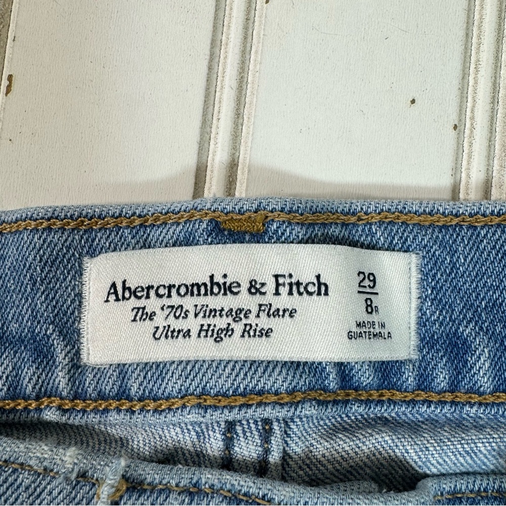 Abercrombie & Fitch Jeans the 70's Flare Ultra High Waist Paint Splatters - Picture 9 of 15